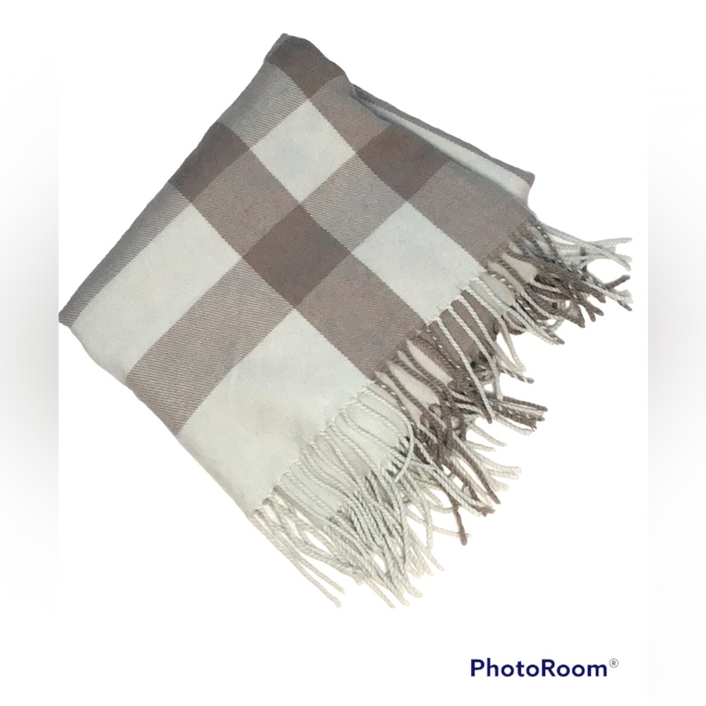 🦄 Indigo Reading Cozy - grey and blue plaid